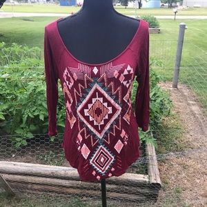 Medium geometric long sleeve